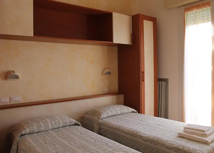 Turismo Hotel 2*