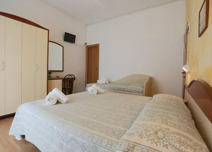 Hotel Turismo 2*